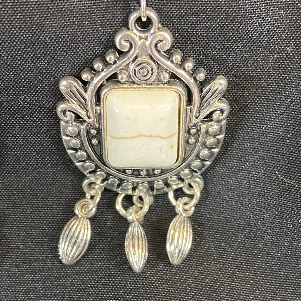 Boho Silver Filigree Dangle Earrings with Cream Stone - Picture 2 of 3